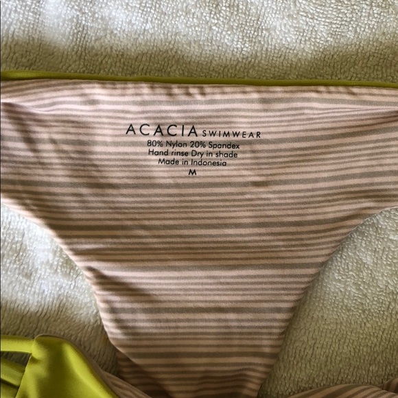 2014 Acacia Maui bottom - Picture 2 of 2